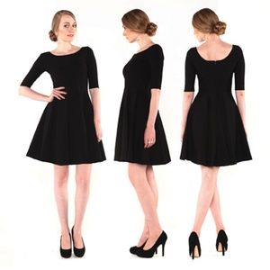 Betabrand Hourglass dress LBD
